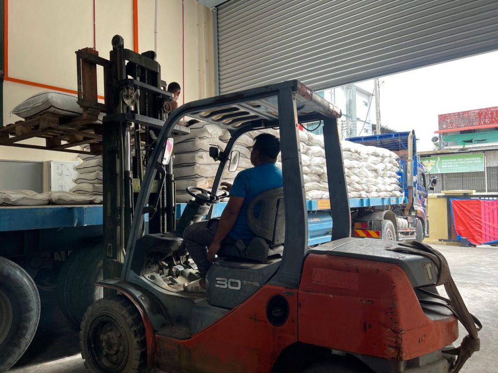 3a7f85b3 fb18 4359 9f27 0b6d5b5f4547